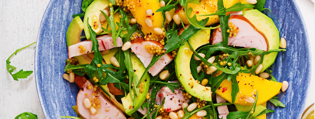 Low Carb Recipe: Mango-Avocado-Arugula Salad with Chicken Breast